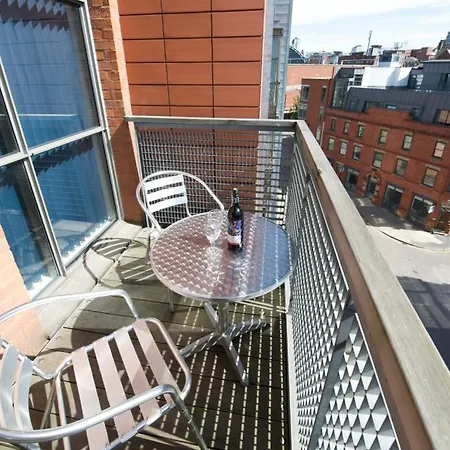 Stay Deansgate Apartments For 14 Nights Plus-2